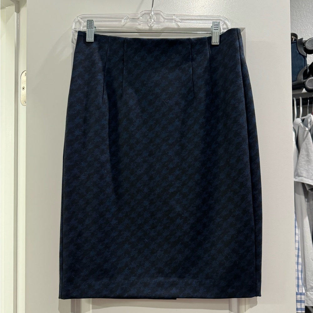 Amanda & Chelsea Blue and Black Pencil Skirt Size Smal